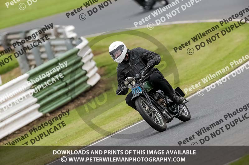 Vintage motorcycle club;eventdigitalimages;mallory park;mallory park trackday photographs;no limits trackdays;peter wileman photography;trackday digital images;trackday photos;vmcc festival 1000 bikes photographs